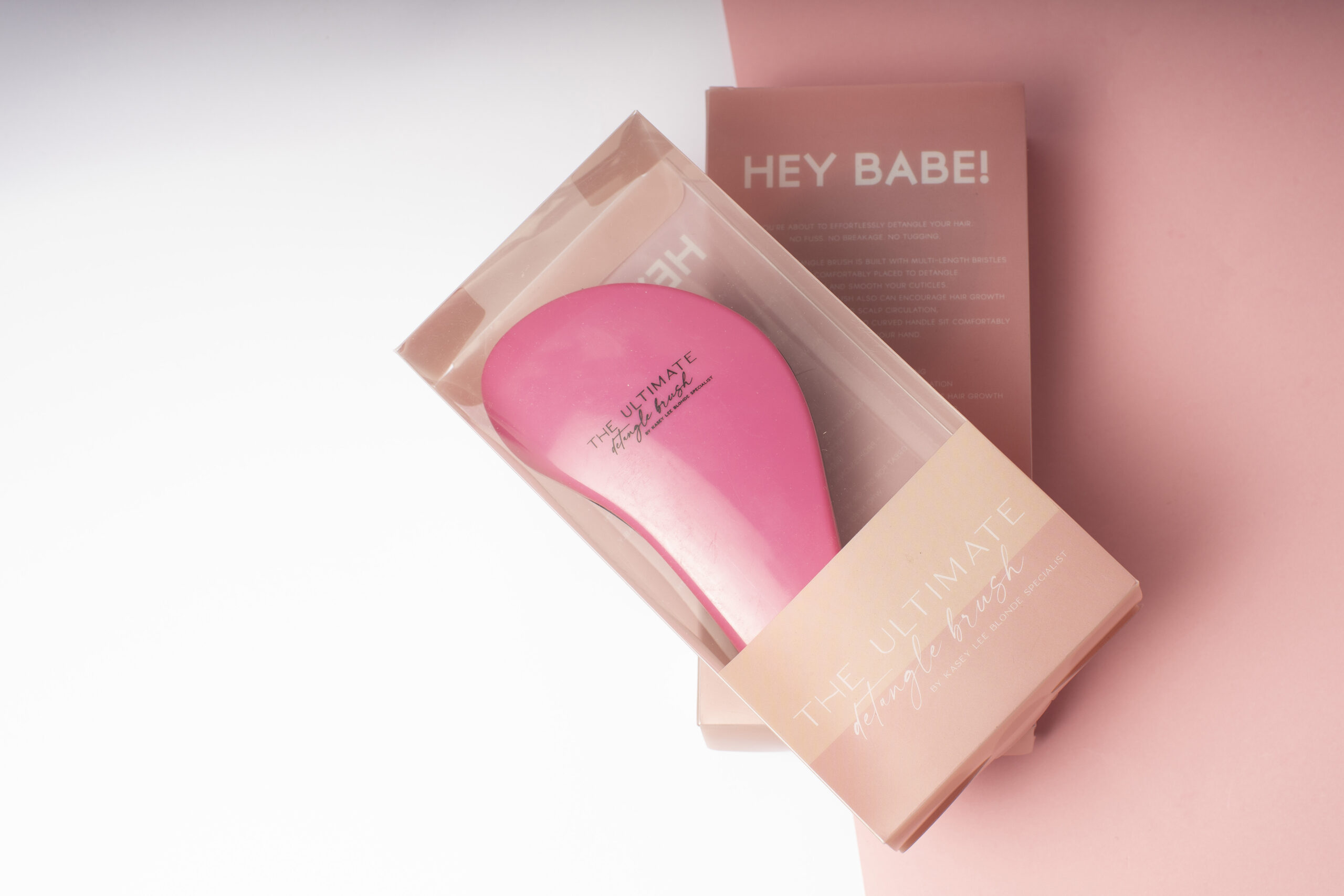 The Ultimate Detangle Brush Pink - Image 5